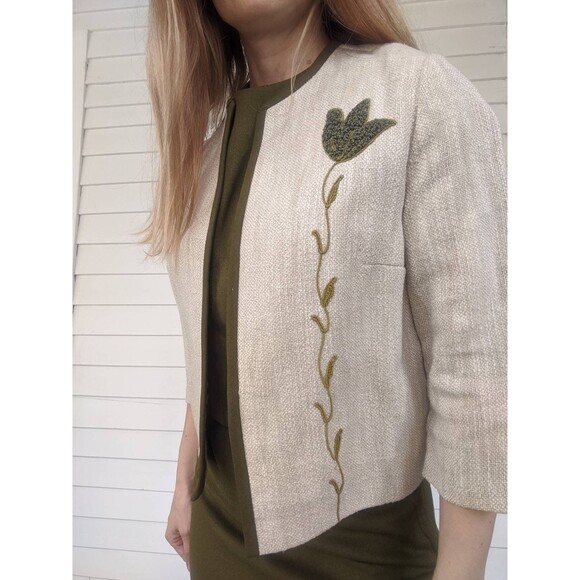 60s Green Linen Skirt Set Short Neutral Embroidered Jacket Vintage XS 34 23 34 - Picture 5 of 10